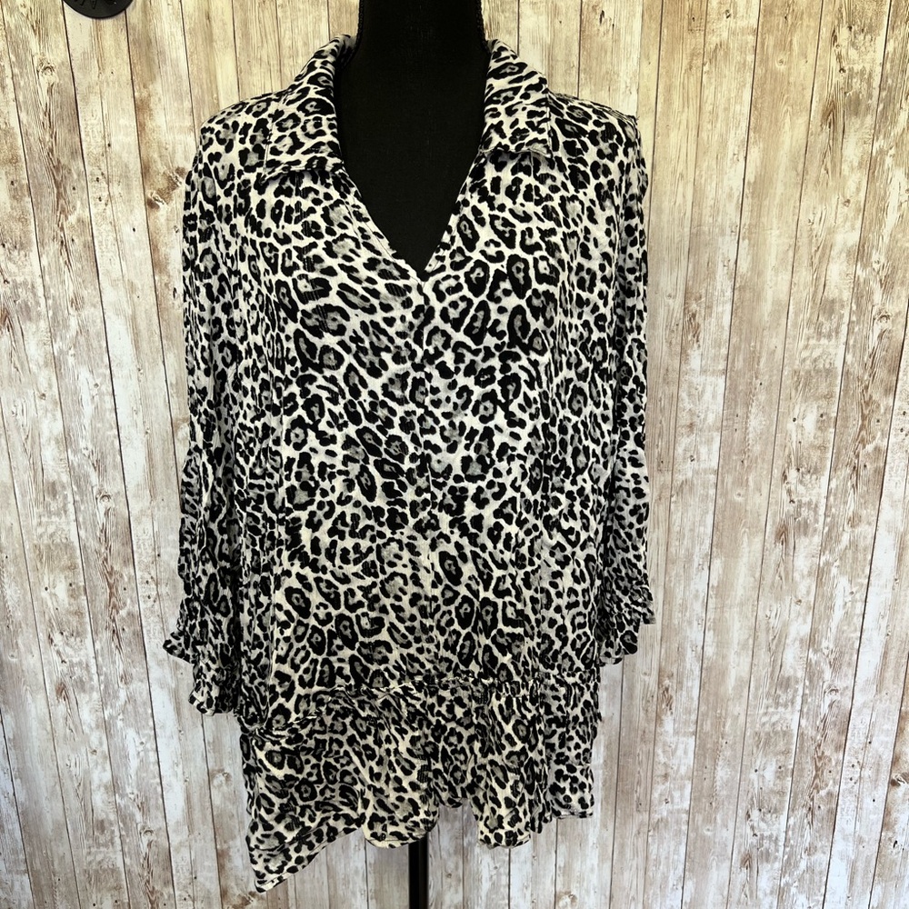 Cato‎ Black and White Collar Blouse